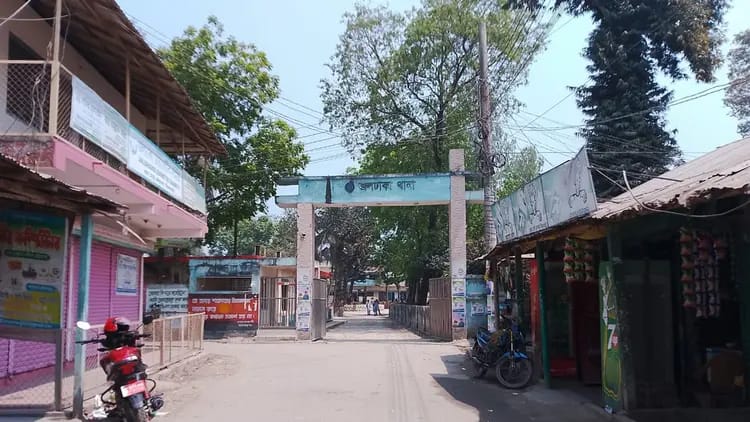 পরিবহন শ্রমিকদের দ্বন্দ্বের আশঙ্কায় জলঢাকায় ১৪৪ ধারা জারি
